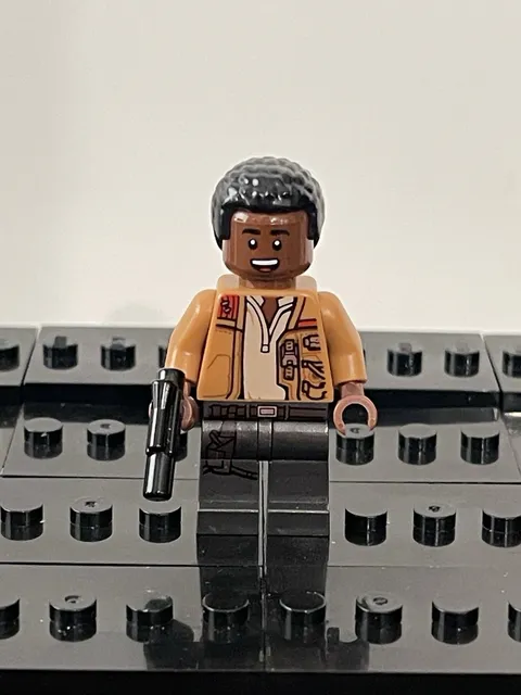 Lego Finn Minifigure 75105 Star Wars ▪️