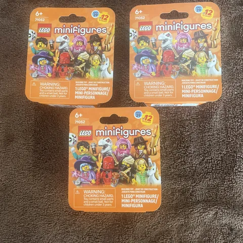 3x LEGO Minifigures Series 29 71052