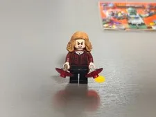 LEGO Marvel Super Heroes The Scarlet Witch Wanda Maximoff Minifigure From 76266