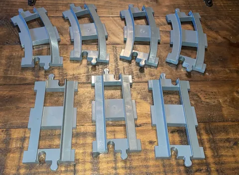 LEGO DUPLO Thomas Train Track Lot Of 7 Dark Gray 4 Curved 3 Straight Pieces
