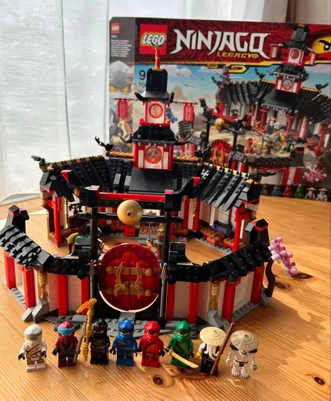 LEGO NINJAGO Legacy Monastery of Spinjitzu 70670 Used Retired W/Manual & Box