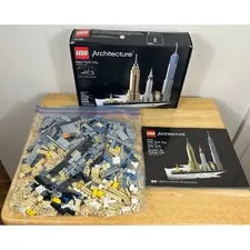 LEGO Architecture New York City 21028 Skyline Set Building Toy AS IS READ