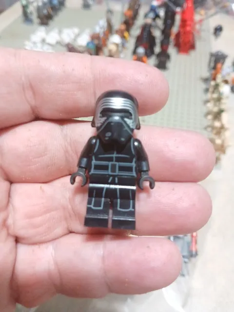 LEGO Star Wars Kylo Ren Minifigure with Removable Helmet