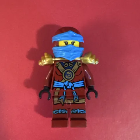 LEGO NINJAGO -  Nya Deepstone Armor Minifigure w/hair