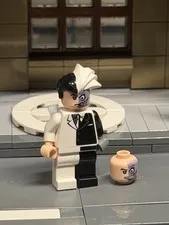 Batman 1 2006 Two-Face Custom Minifigure w alt face Bat004 *hair not included*