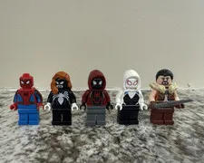 LEGO 76324 Spider-Man vs. Oscorp 5 MINIFIGURES