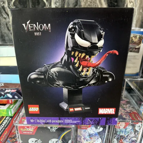 LEGO Marvel Venom Bust Building Set, 413 Pieces, Includes Venom Minifigure,