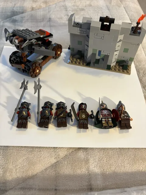 LEGO The Lord of the Rings Uruk-hai Army (9471) 97%+ complete