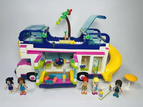 LEGO FRIENDS: Friendship Bus 41395  (99% Complete)