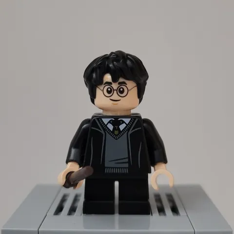 LEGO Harry Potter | Harry Potter - Hogwarts Robe Minifigure | hp470 | 76426